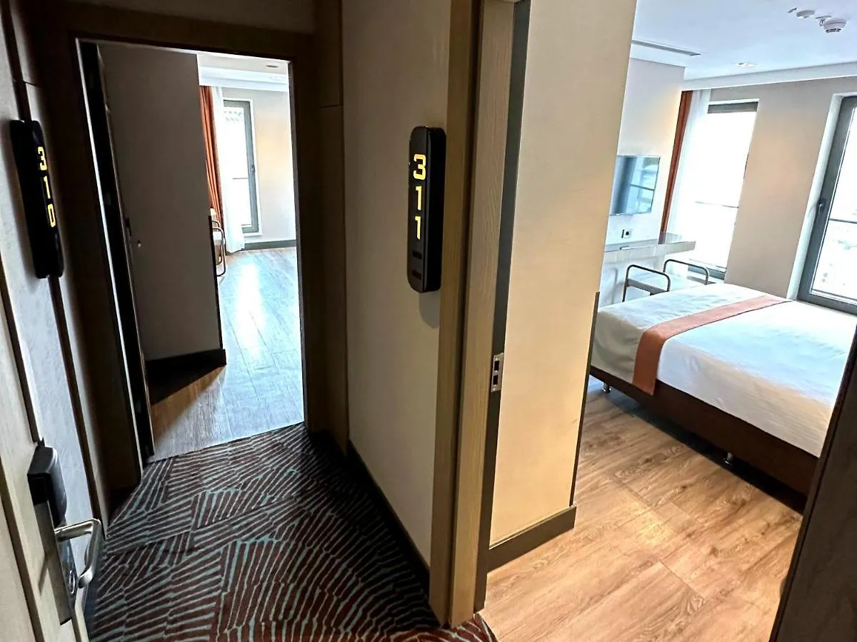 Edition Old City Hotel Istanbul 4*,