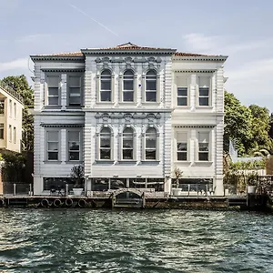4* Hotel Bosphorus Palace