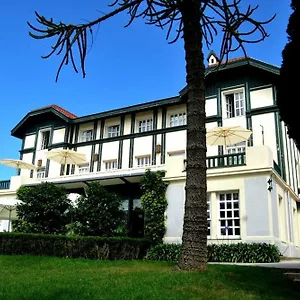Carolinas Garden Pensión Santander